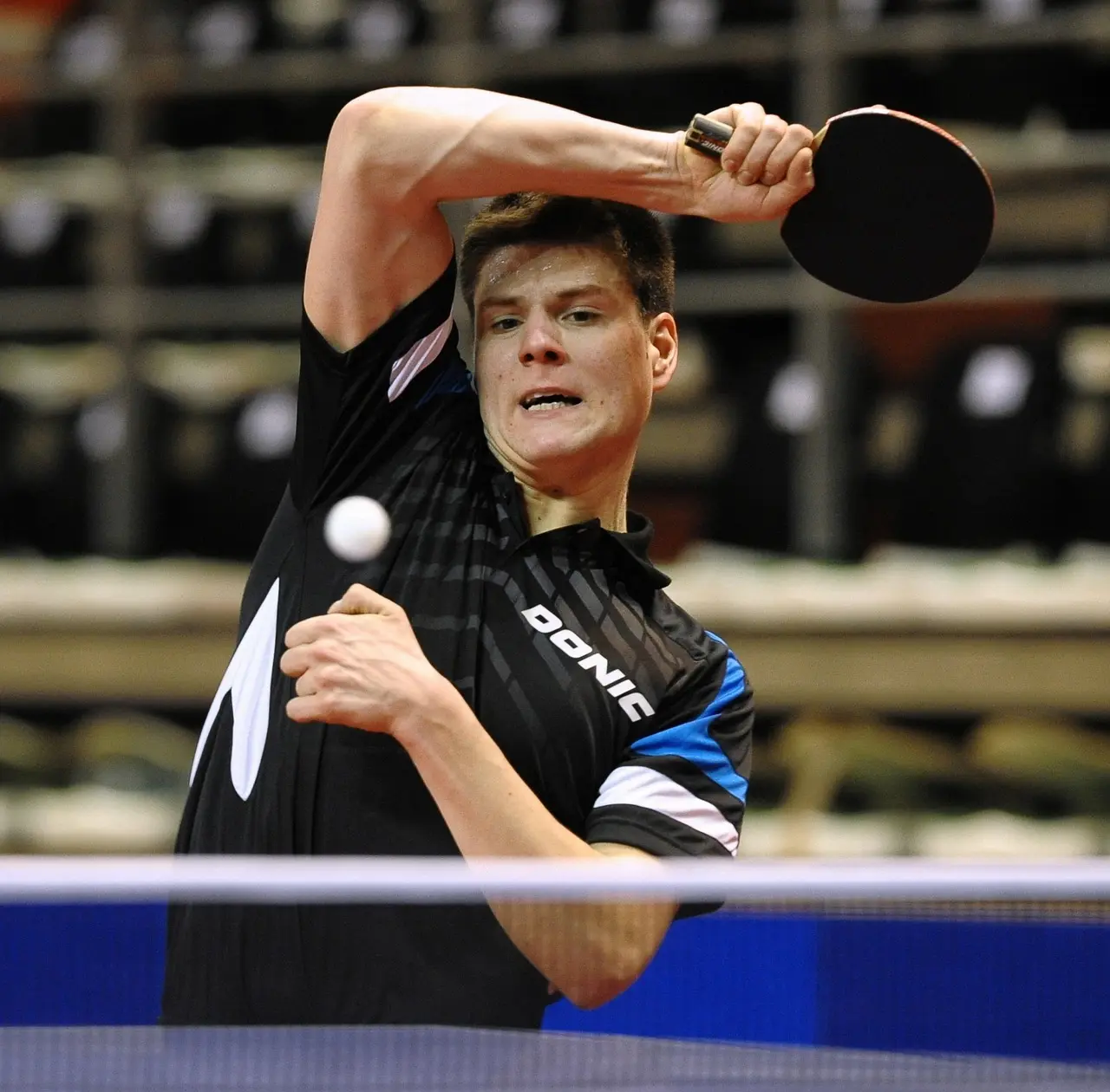 Bordtennisspiller i aktion